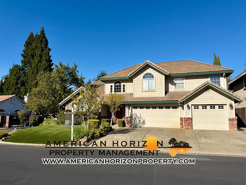 2213 Banbury Cir