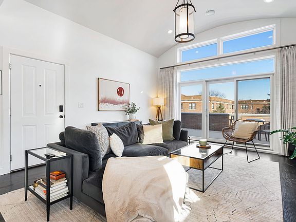 5th image of 4622 N Ashland Ave APT 3