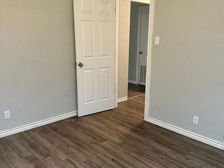 1713 NW Irwin Ave — Photo 15
