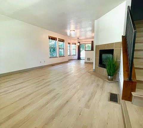 Very clean and bright. Freshly painted walls. New luxury vinyl plank flooring.
