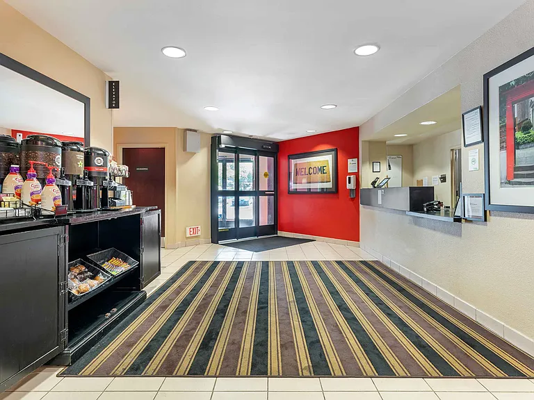 Lobby and Guest Check-in