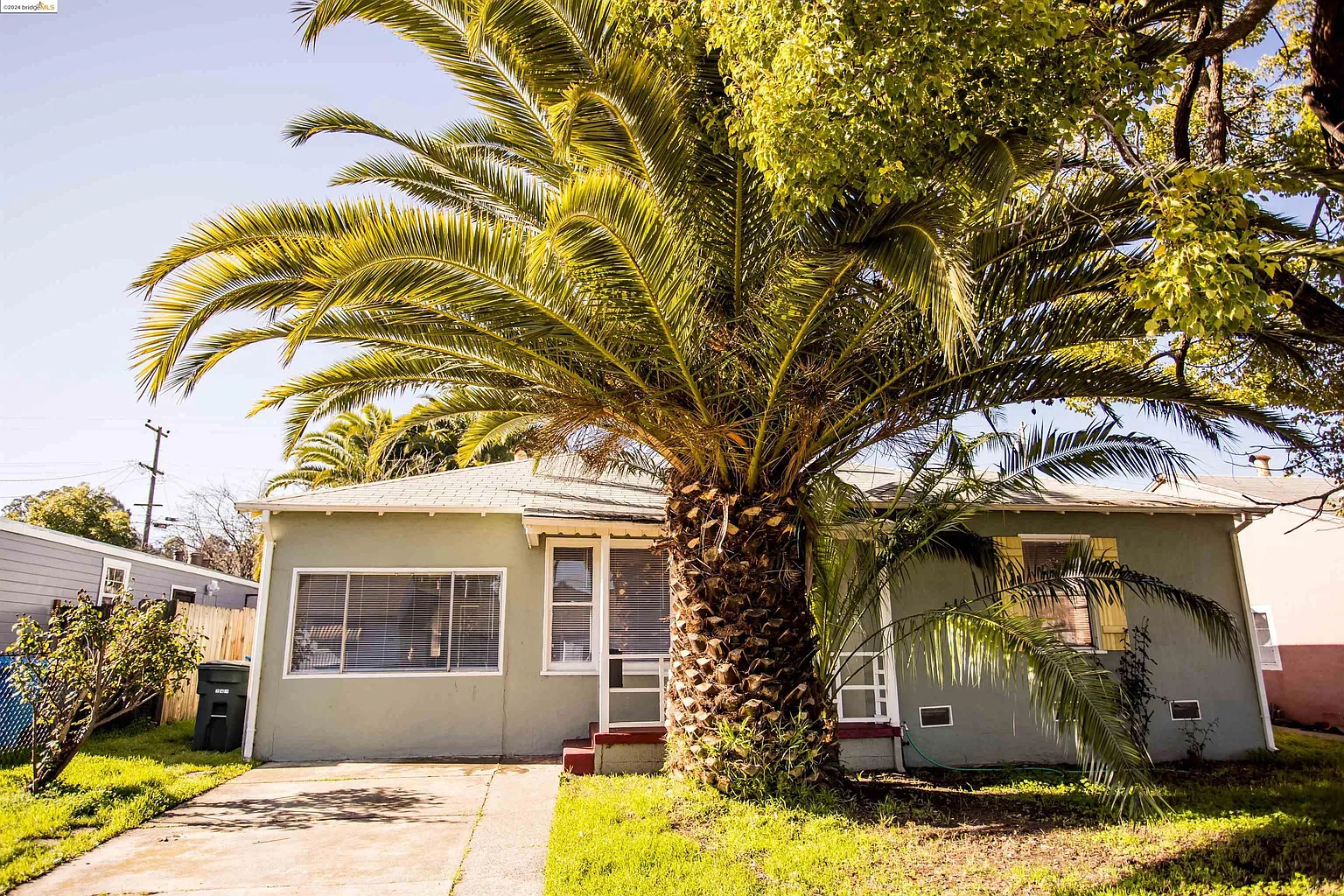 1017 Sheridan St photo 1