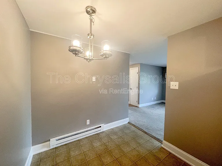 1444 State St #5 — Photo 6