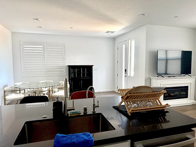 1432 Song Lark Ln — Photo 16
