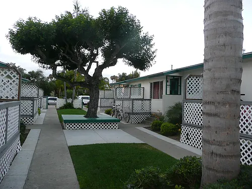 1163 Felspar St Photo 1