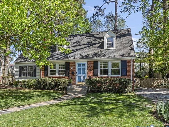 2nd image of 1115 Normandy Dr