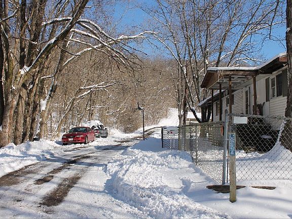4th image of 65310 Brook Ave