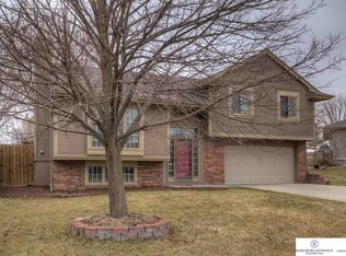 5266 N 129th St, Omaha, NE 68164