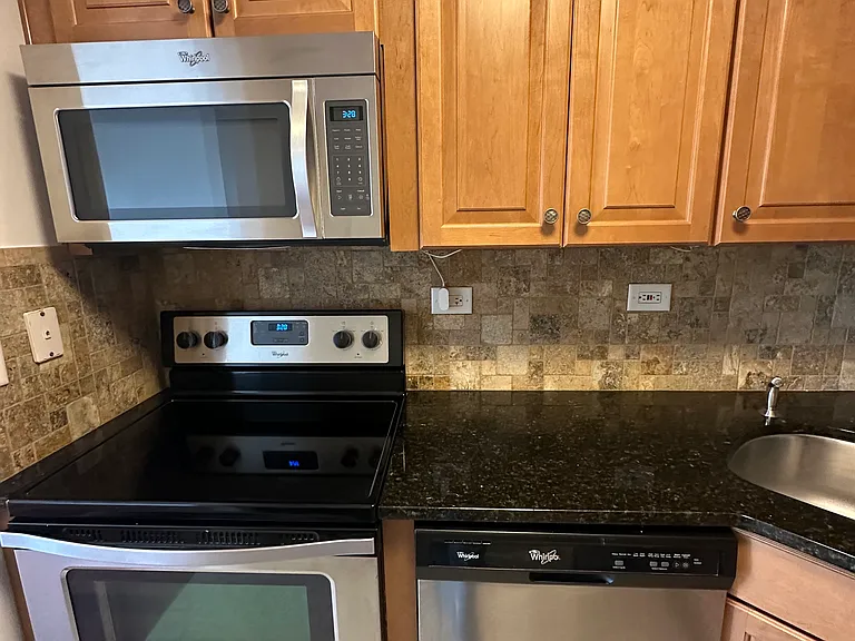 300 Main St #215 — Photo 7