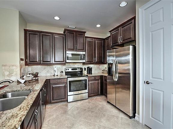 4th image of 3533 Crosswater Dr
