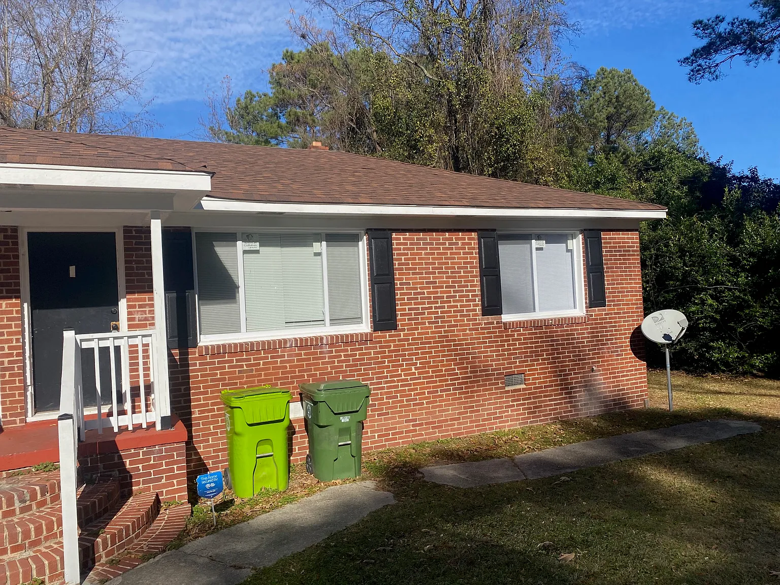 2 bed, 1000 sqft, $1,350 — Photo 2