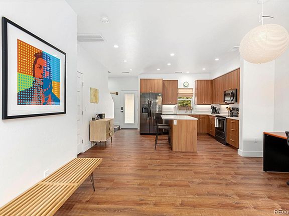 5th image of 1001 Dezi Drive #E