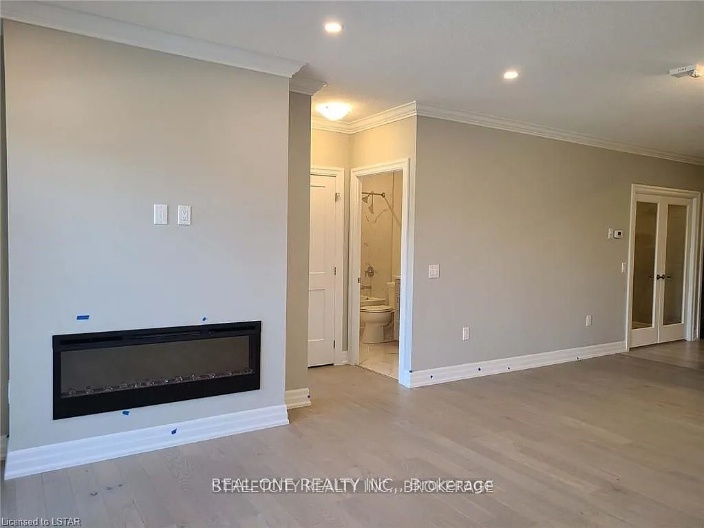 3 bed, $2,890 — Photo 3