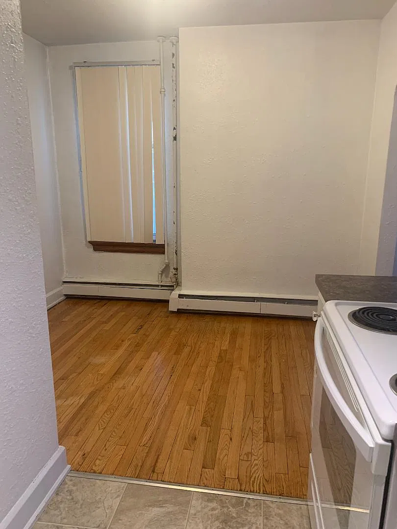 727 N Capitol Ave - G101 — Photo 3
