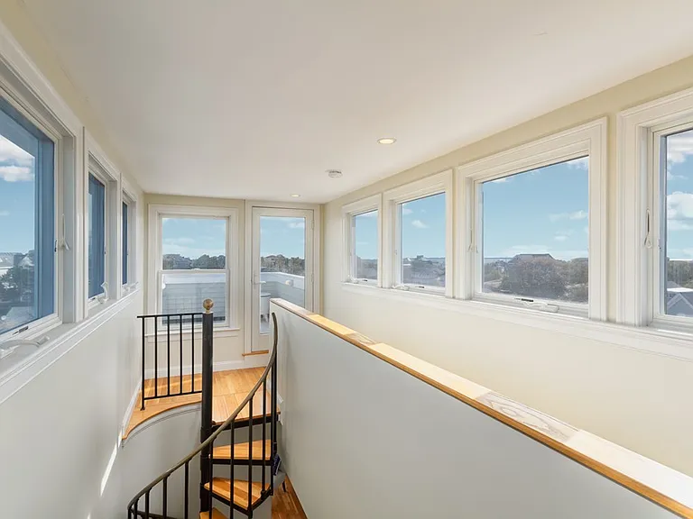 13 Girard Way — Photo 19