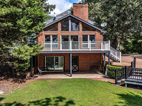 710 Train Ln, Heathsville, VA 22473