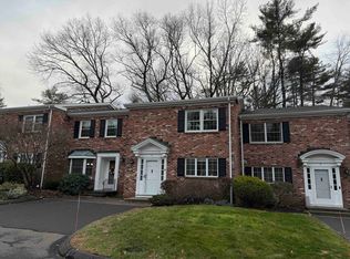 6 Tunxis Vlg #6, Farmington, CT 06032