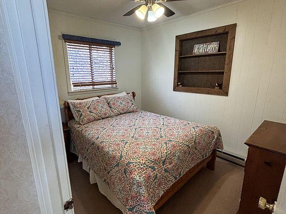 5th image of 490 Chalet Village Ln #490