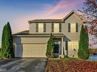 2530 Codorus Ln, Spring Grove, PA 17362