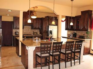 543 Robert E Lee Dr, Conroe, TX 77302