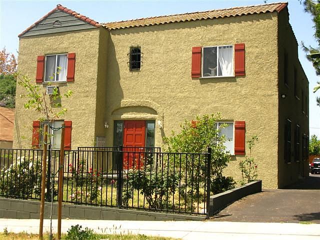 1st image of 637 Imogen Ave