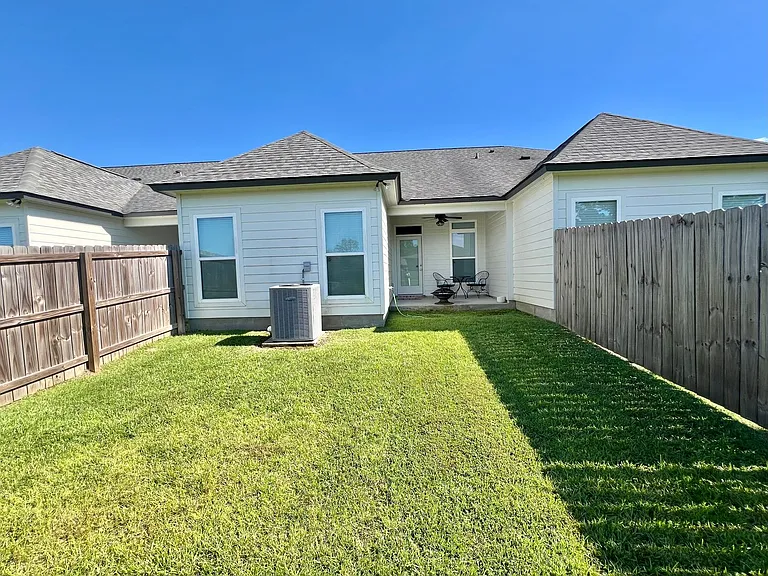 17529 Comfort Blvd — Photo 21