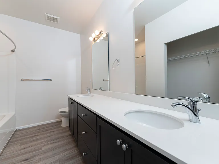 2x2 Bathroom