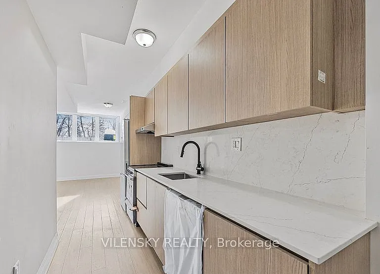 99 Sophia St W — Photo 14