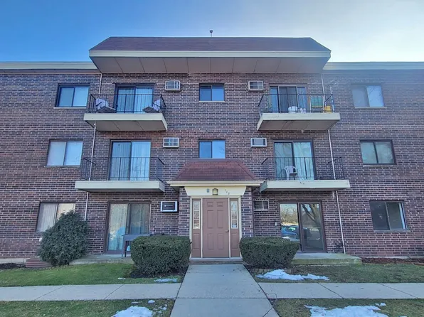 945 N Rohlwing Rd, Addison, IL 60101