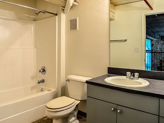 5th image of 550 Riverstone Pkwy APT B307