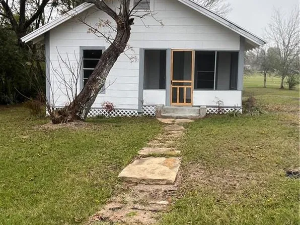 154 Church St, Campti, LA 71411