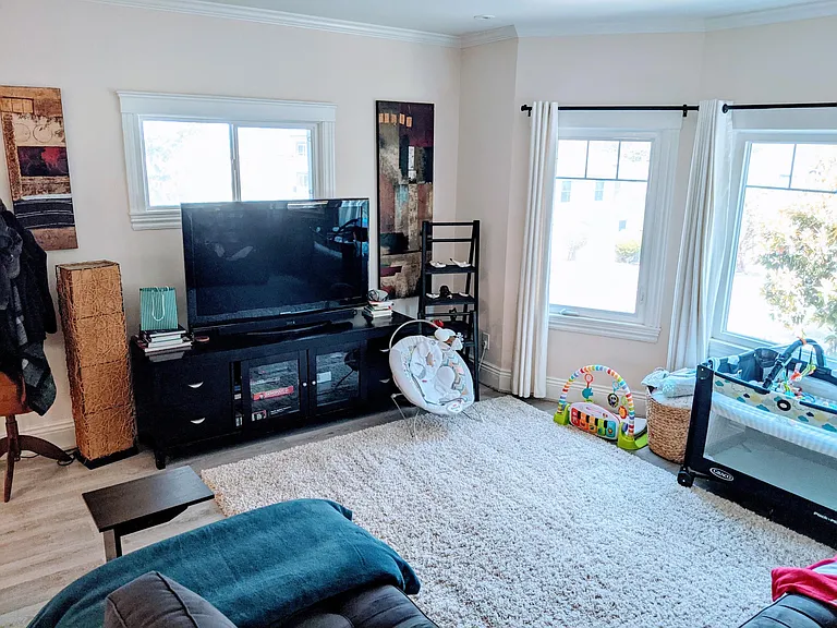 1901 9th Ave — Photo 9