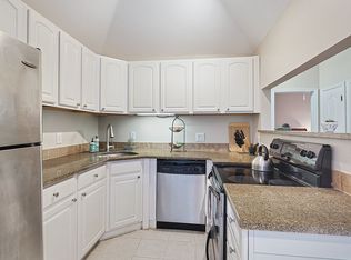 2301 Green St APT 4, Philadelphia, PA 19130