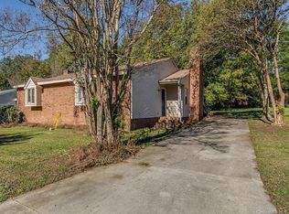 11225 Johnston Rd, Charlotte, NC 28226