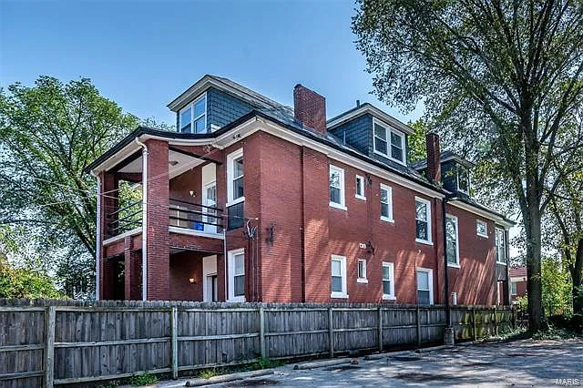 5779 Pershing Ave — Photo 45