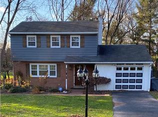 1277 Lynn Dr, Pottstown, PA 19464