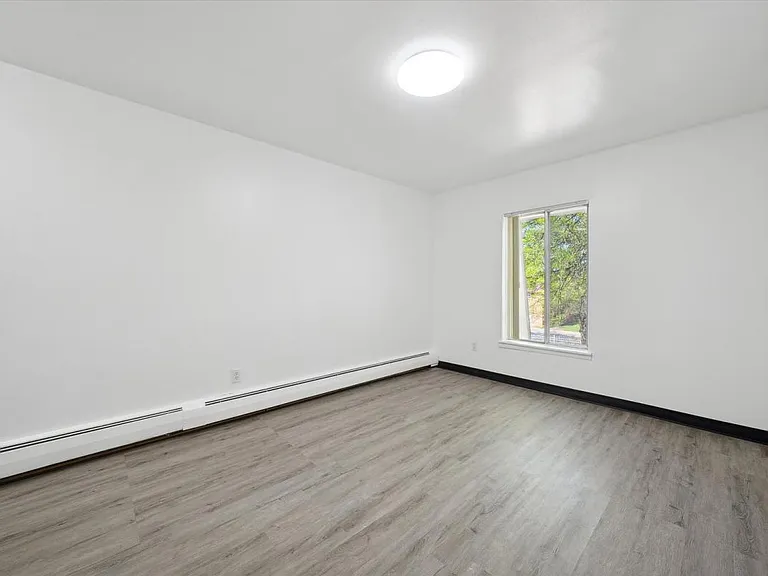 Parkside Apartments — Photo 22