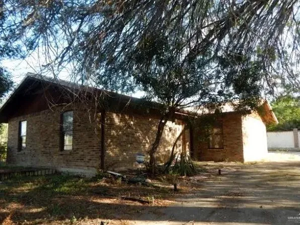 5222 Pety Ln, Zapata, TX 78076