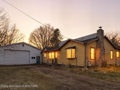 15918 Turner Rd, Lansing, MI, 48906