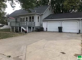 104 N Cannon St, Paullina, IA 51046