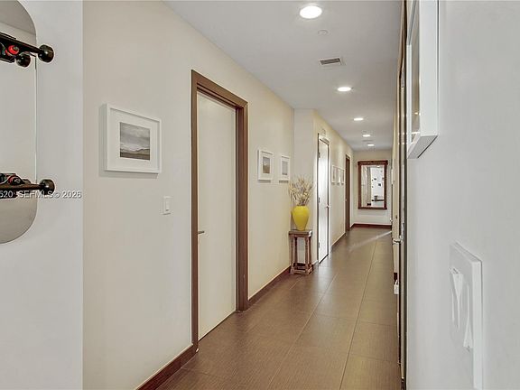 4th image of 1050 Brickell Ave APT 3406