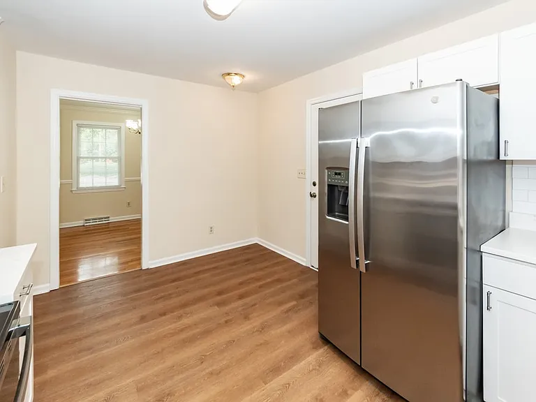 777 Bonham Dr — Photo 15