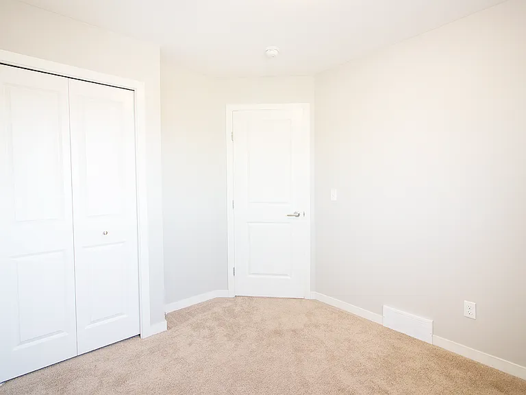 100 Southview Cres #1206 — Photo 48