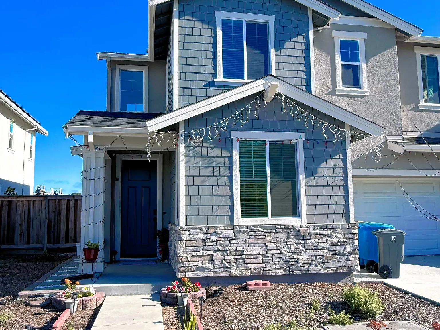 4 bed, 2192 sqft, $1,200 — Photo 3