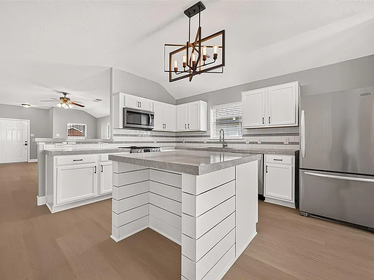 22210 Bellow Glen Dr — Photo 14