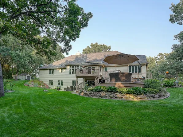 493 Lillian COURT, Delafield, WI 53018