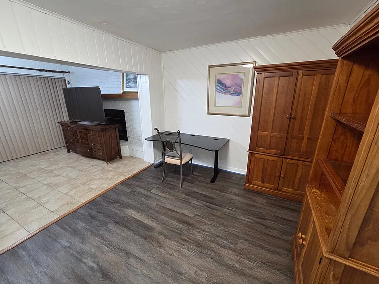 1215 S Keene Rd — Photo 18