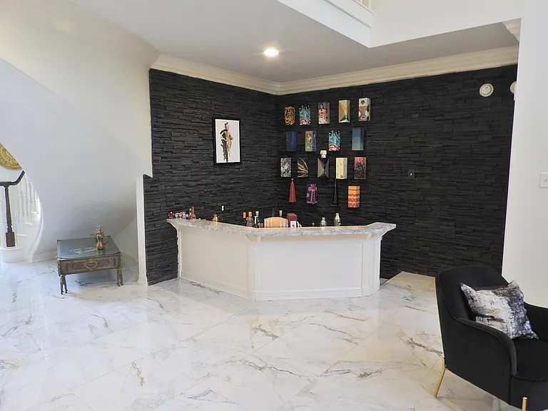 2319 Amber Springs Dr — Photo 14