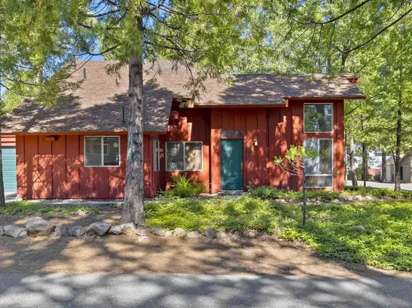 24275 Live Oak Rd, Mi Wuk Village, CA 95383