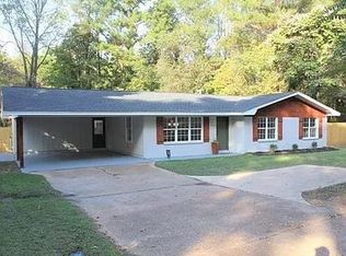 709 18th Ave N, Columbus, MS 39701